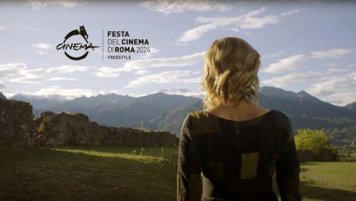 Violante Placido al Castello di Avigliana nel film "Italo Calvino nelle Città" di Davide Ferrario