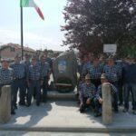 L'inaugurazione del monumento agli Alpini in via Roma nel 2022